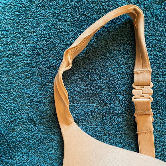 Atlantis Bra 32D - Picture 3 of 6